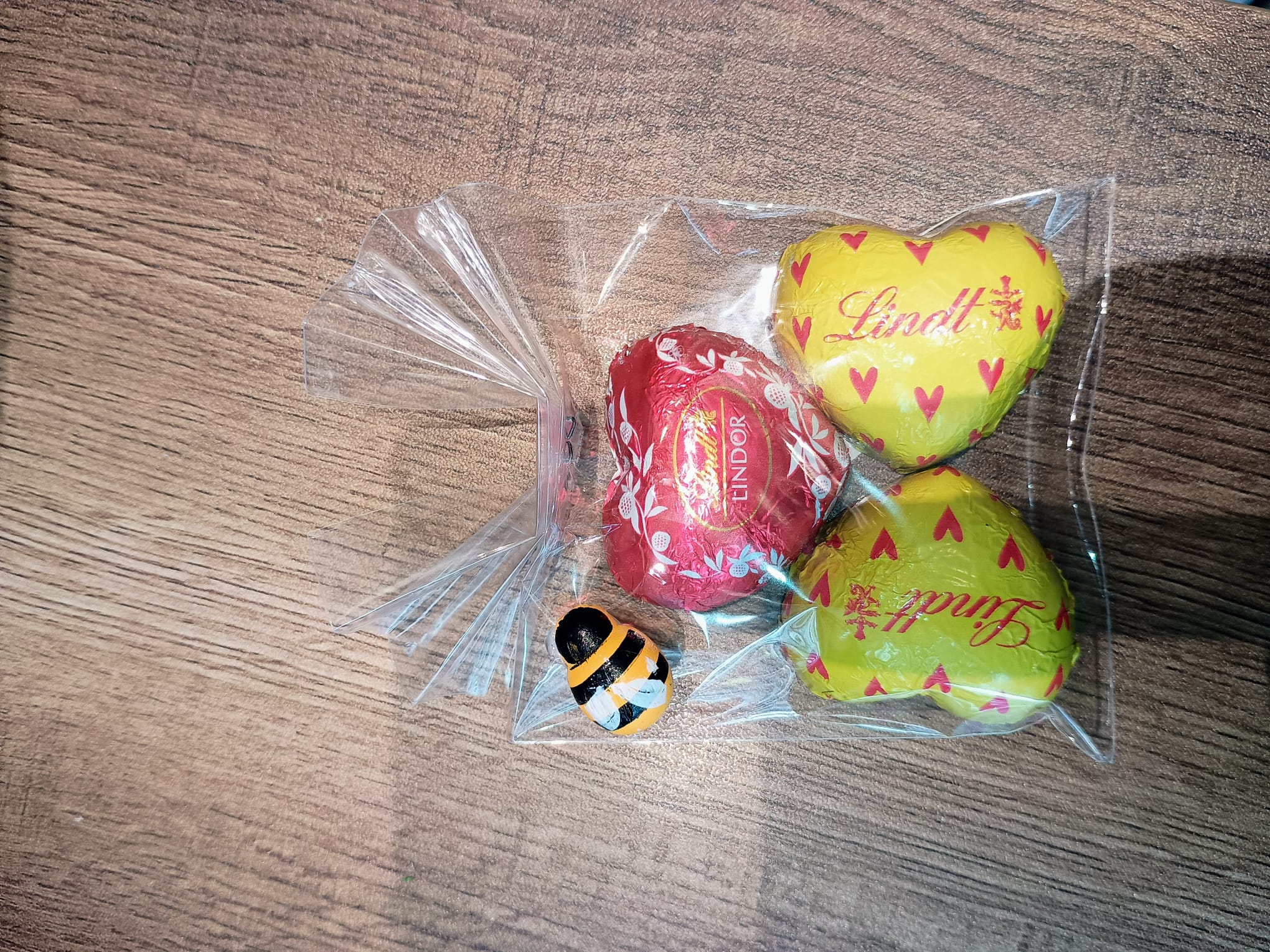 Sacchettino con 3 cuori Lindt